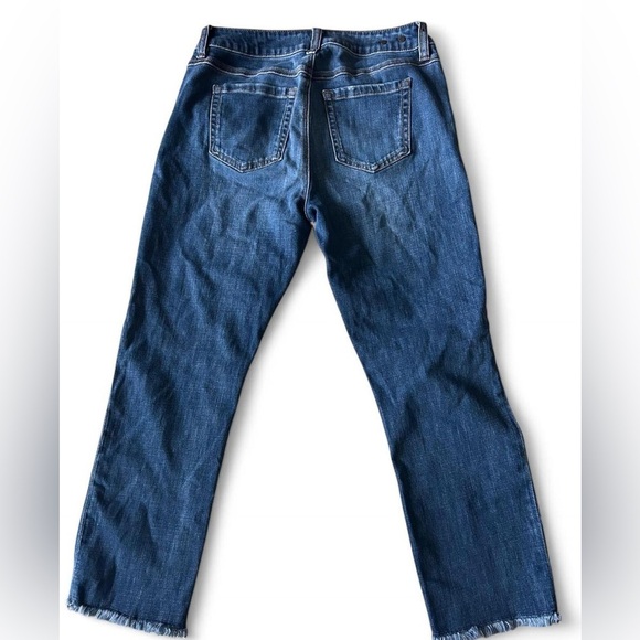 Cabi Women’s Cropped High Straight Leg Distressed Denim Jeans - Size 4 - Picture 7 of 7